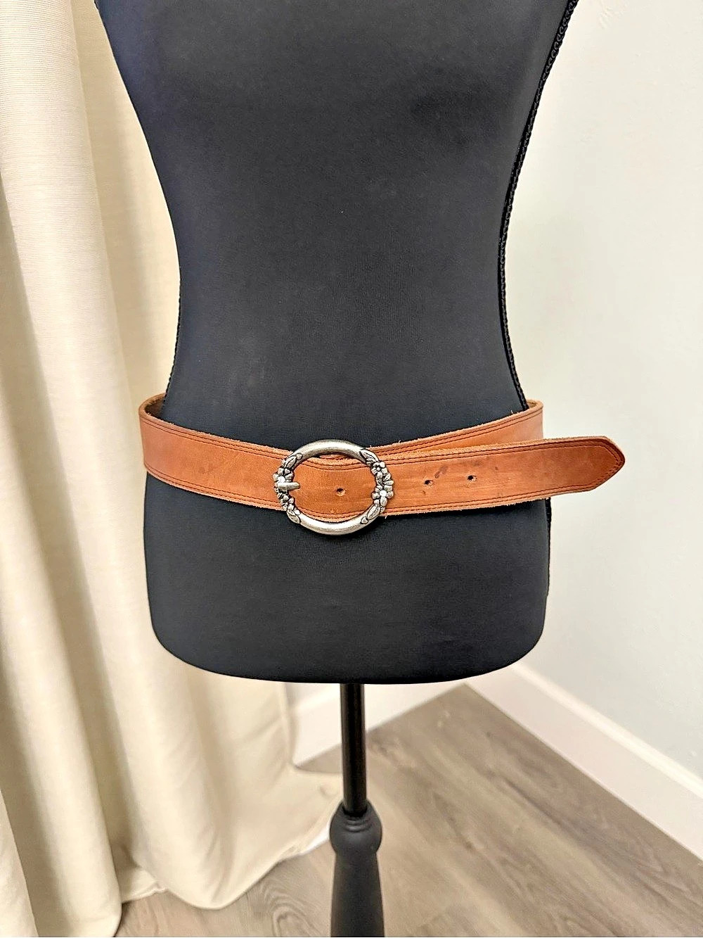 American Eagle Outfitters Genuine Leather Buckle Belt Brown Small